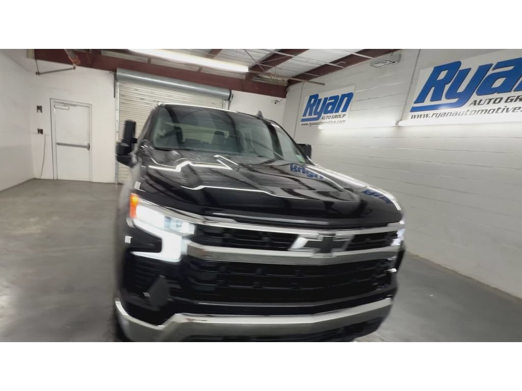 Used 2025 Chevrolet Silverado 1500 LT w/ Max Trailering Package AWD/4WD image 3