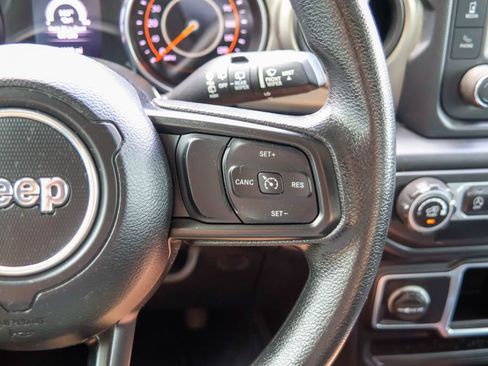 Used 2021 Jeep Wrangler Sport AWD/4WD image 15