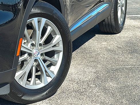 Used 2023 Buick Envision Preferred image 3