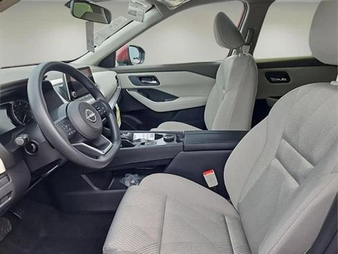 New 2025 Nissan Rogue SV image 29