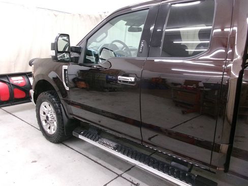 Used 2019 Ford F250 Lariat w/ Chrome Package AWD/4WD image 11