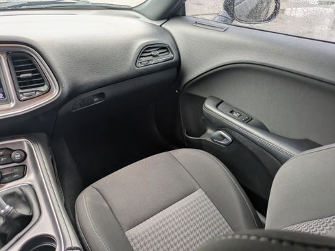 Used 2019 Dodge Challenger R/T w/ Blacktop Package image 16