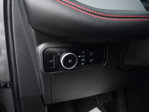 Used 2025 Ford Explorer ST image 7