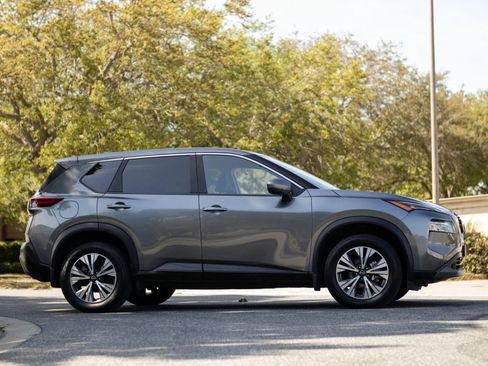 Used 2023 Nissan Rogue SV AWD/4WD image 6