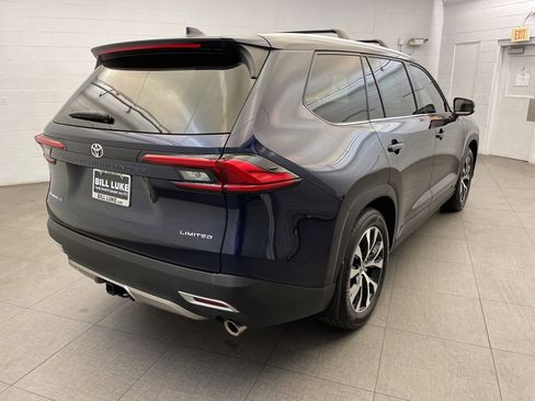 Used 2024 Toyota Grand Highlander AWD Hybrid image 5