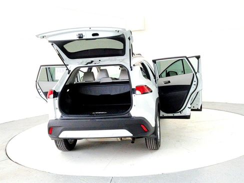 Certified 2023 Toyota Corolla Cross LE image 11