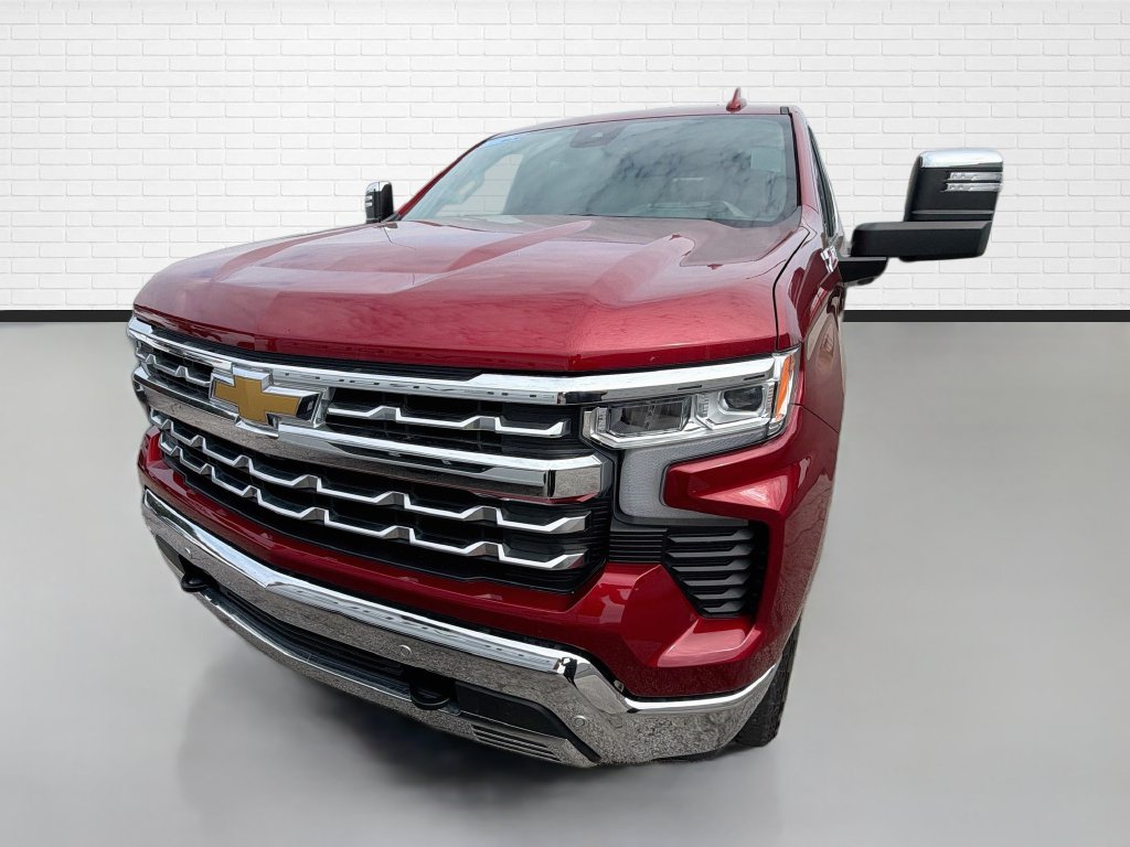 Used 2023 Chevrolet Silverado 1500 LTZ w/ Technology Package AWD/4WD image 2