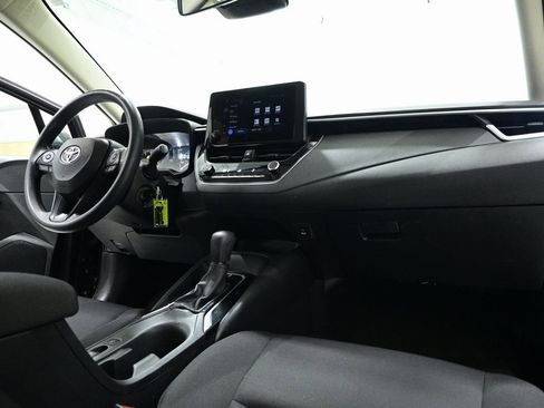 Used 2023 Toyota Corolla LE image 14