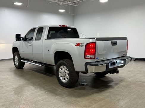 Used 2013 GMC Sierra 2500 SLT w/ Suspension Package, Off-Road image 6