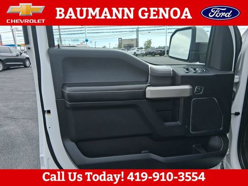 Used 2016 Ford F150 Lariat w/ Equipment Group 502A Luxury AWD/4WD image 10