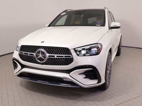 Used 2024 Mercedes-Benz GLE 450 4MATIC image 4