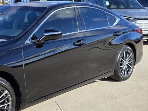 Used 2023 Lexus ES 350 Premium image 10