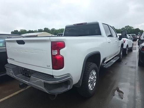 Used 2023 Chevrolet Silverado 2500 LT w/ Convenience Package AWD/4WD image 4