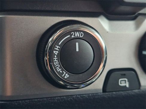 Used 2019 Toyota Tacoma SR5 image 22