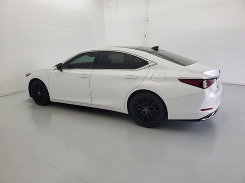 Used 2020 Lexus ES 350 Ultra Luxury w/ Accessory Package 2 FWD image 7