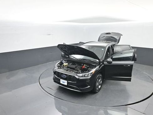 Used 2023 Ford Escape ST-Line AWD/4WD image 34