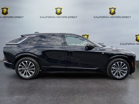 Used 2024 Cadillac Lyriq Sport RWD image 6