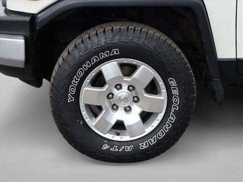 Used 2010 Toyota FJ Cruiser 4WD image 30