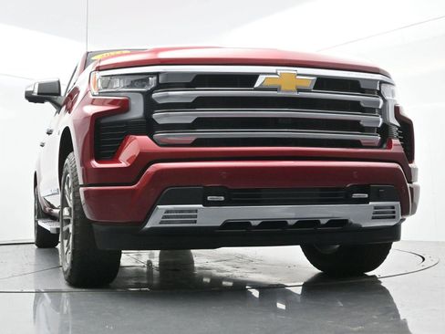 Used 2023 Chevrolet Silverado 1500 High Country w/ Technology Package AWD/4WD image 50