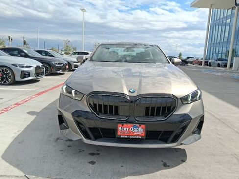 New 2026 BMW 530i w/ M Sport Package RWD image 2