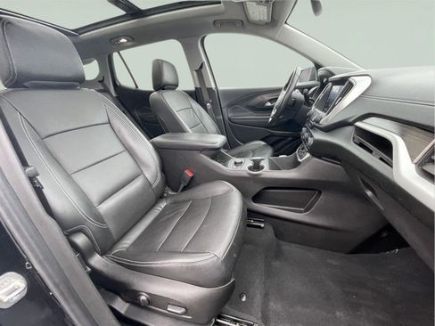 Used 2022 GMC Terrain SLT image 23