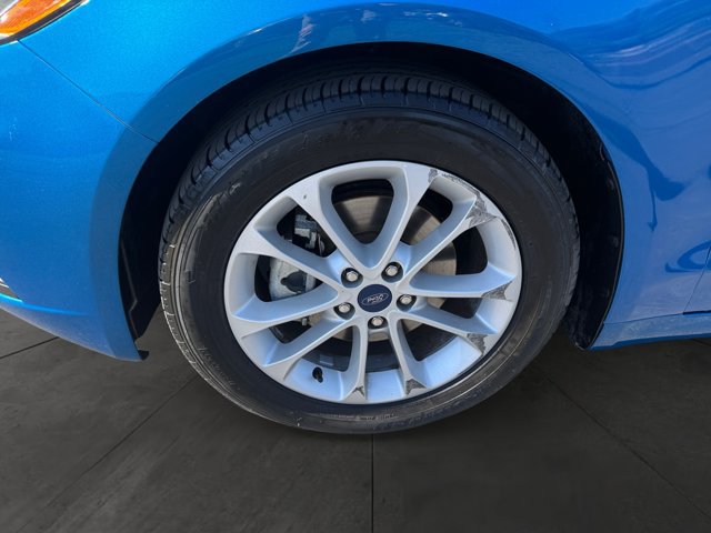 Used 2020 Ford Fusion SE FWD image 9