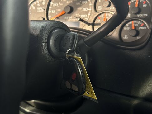 Used 2001 GMC Sierra 1500 2WD Extended Cab image 15