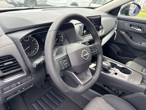 New 2026 Nissan Rogue SV FWD image 23