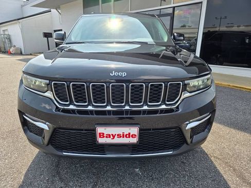 Used 2023 Jeep Grand Cherokee 4WD 4xe image 4
