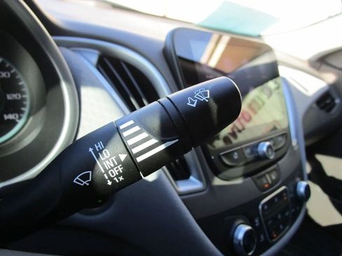 Used 2022 Chevrolet Malibu LT image 22