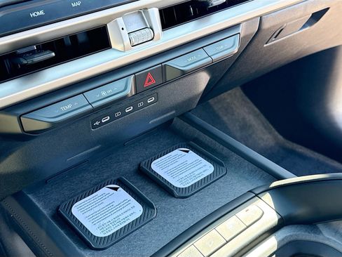 New 2027 Kia Telluride S image 11