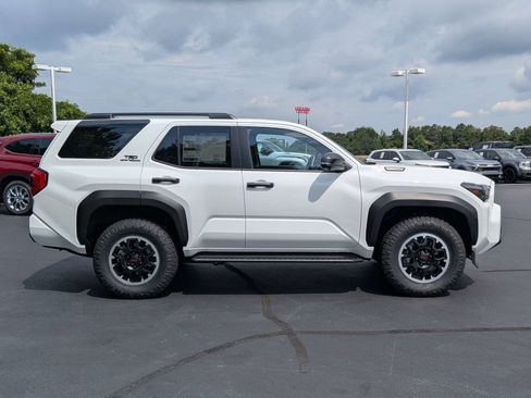 New 2026 Toyota 4Runner TRD Off-Road Premium AWD/4WD image 9