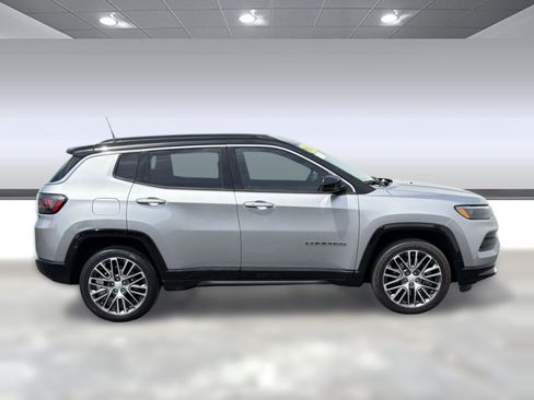 Used 2023 Jeep Compass Limited w/ Elite Group AWD/4WD image 7