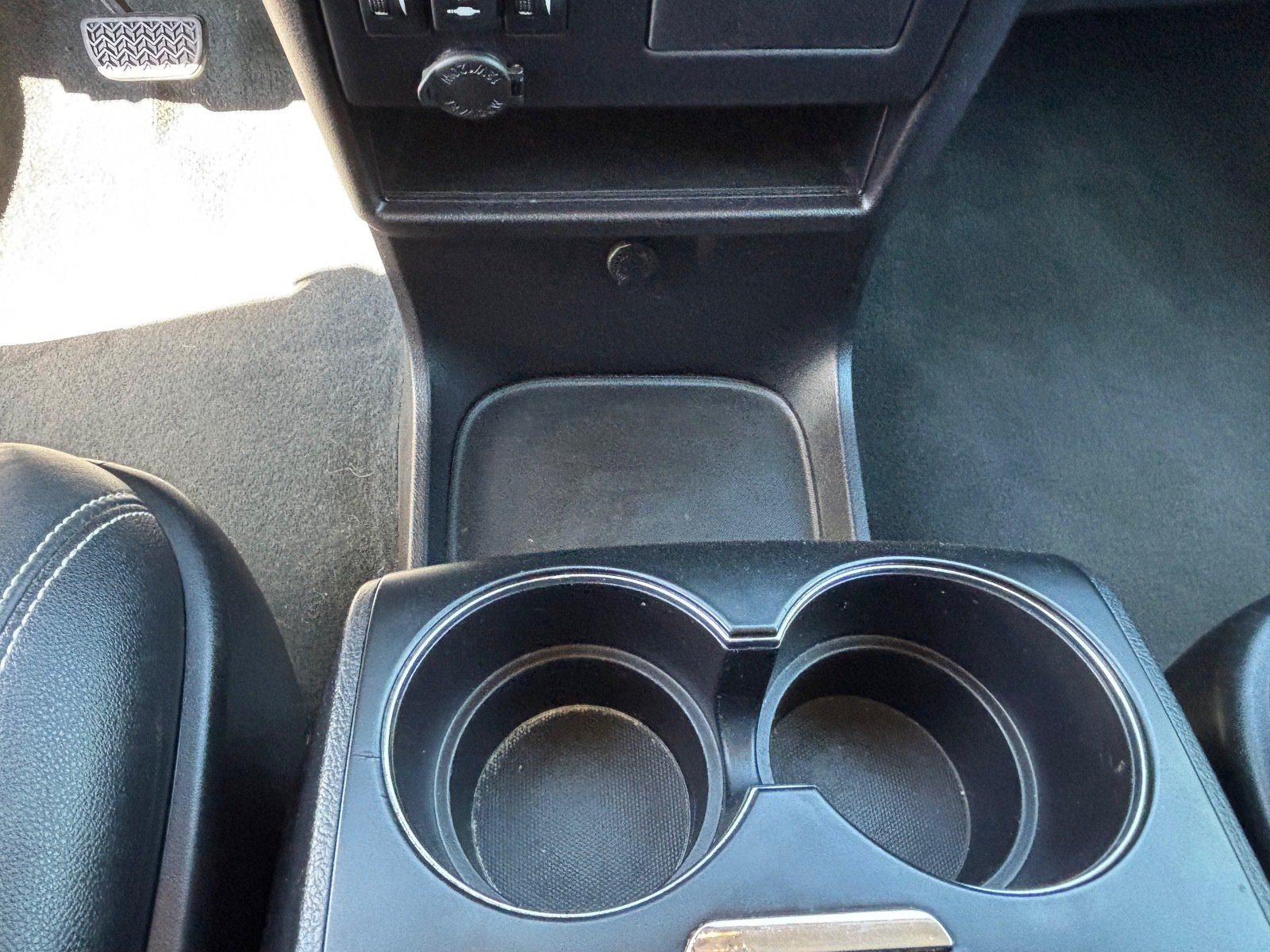 Used 2020 Toyota Sienna SE w/ Carpet Mat Package FWD image 16