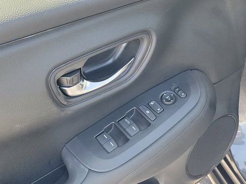 Used 2024 Honda HR-V LX image 16
