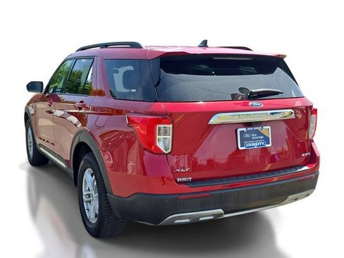 Certified 2023 Ford Explorer XLT w/ Equipment Group 202A AWD/4WD image 3