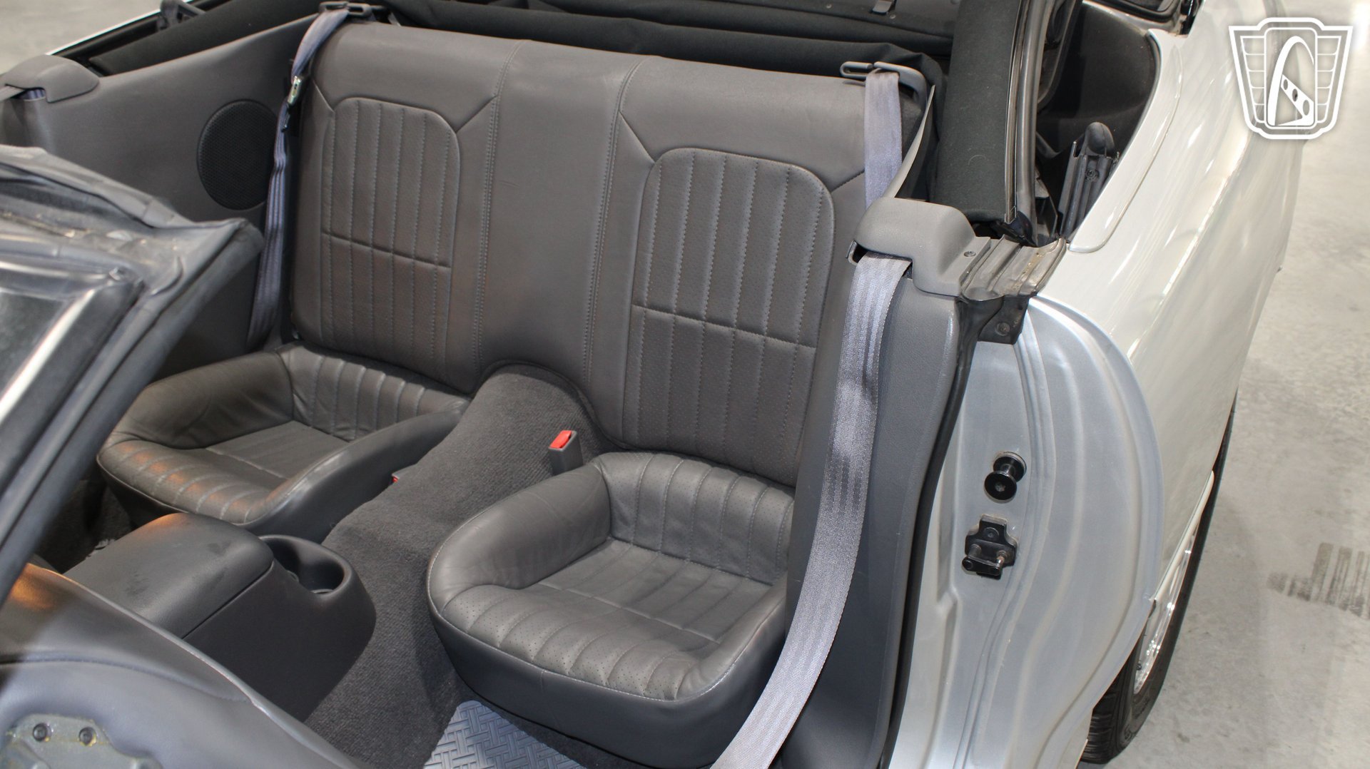 Used 1998 Chevrolet Camaro Z28 RWD image 8