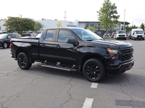 Used 2022 Chevrolet Silverado 1500 Custom AWD/4WD image 13