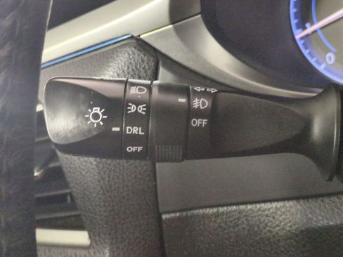 Used 2016 Toyota Corolla S image 25