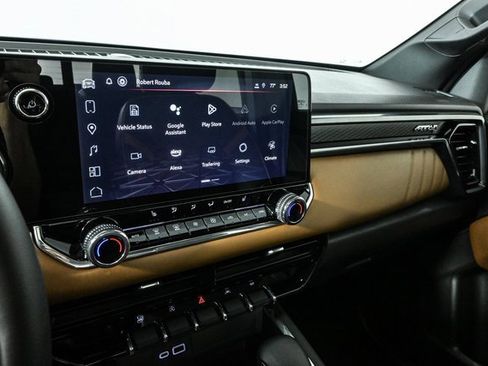 Used 2024 GMC Canyon AT4 w/ Technology Package image 13