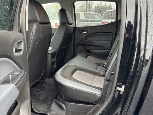 Used 2018 Chevrolet Colorado Z71 image 17