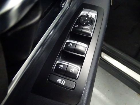 Used 2022 Kia Telluride SX w/ SX Prestige Package AWD/4WD image 10