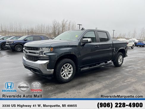 Used 2021 Chevrolet Silverado 1500 LT image 3