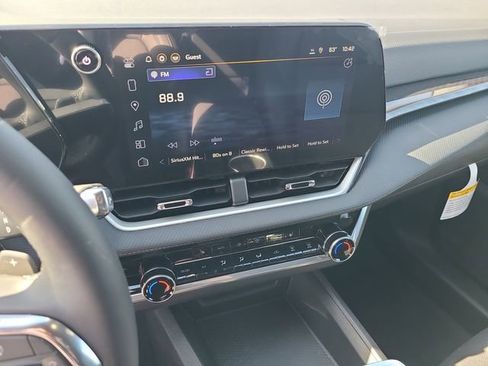 New 2026 Chevrolet Equinox LT w/ Convenience Package II image 29