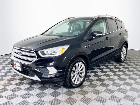 Used 2017 Ford Escape Titanium w/ Equipment Group 301A AWD/4WD image 3