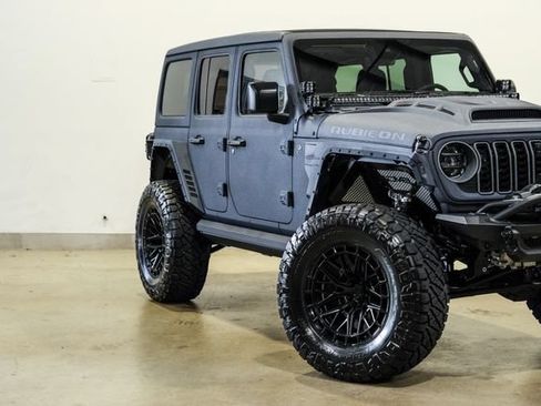 Used 2024 Jeep Wrangler Unlimited Rubicon w/ Technology Group AWD/4WD image 33