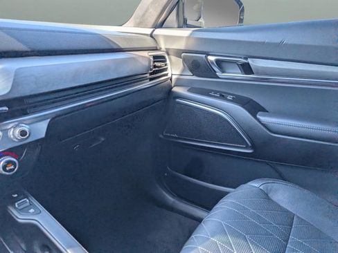 Used 2024 Kia Telluride SX Prestige X-Line image 32