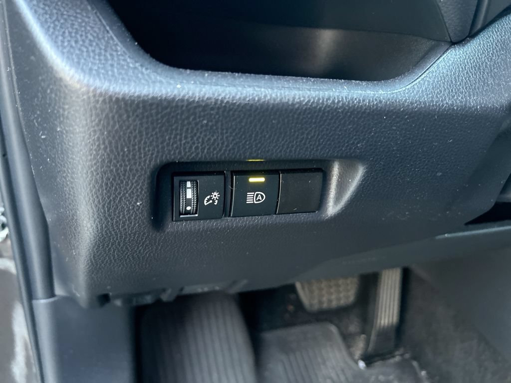 Certified 2025 Toyota RAV4 LE FWD image 13