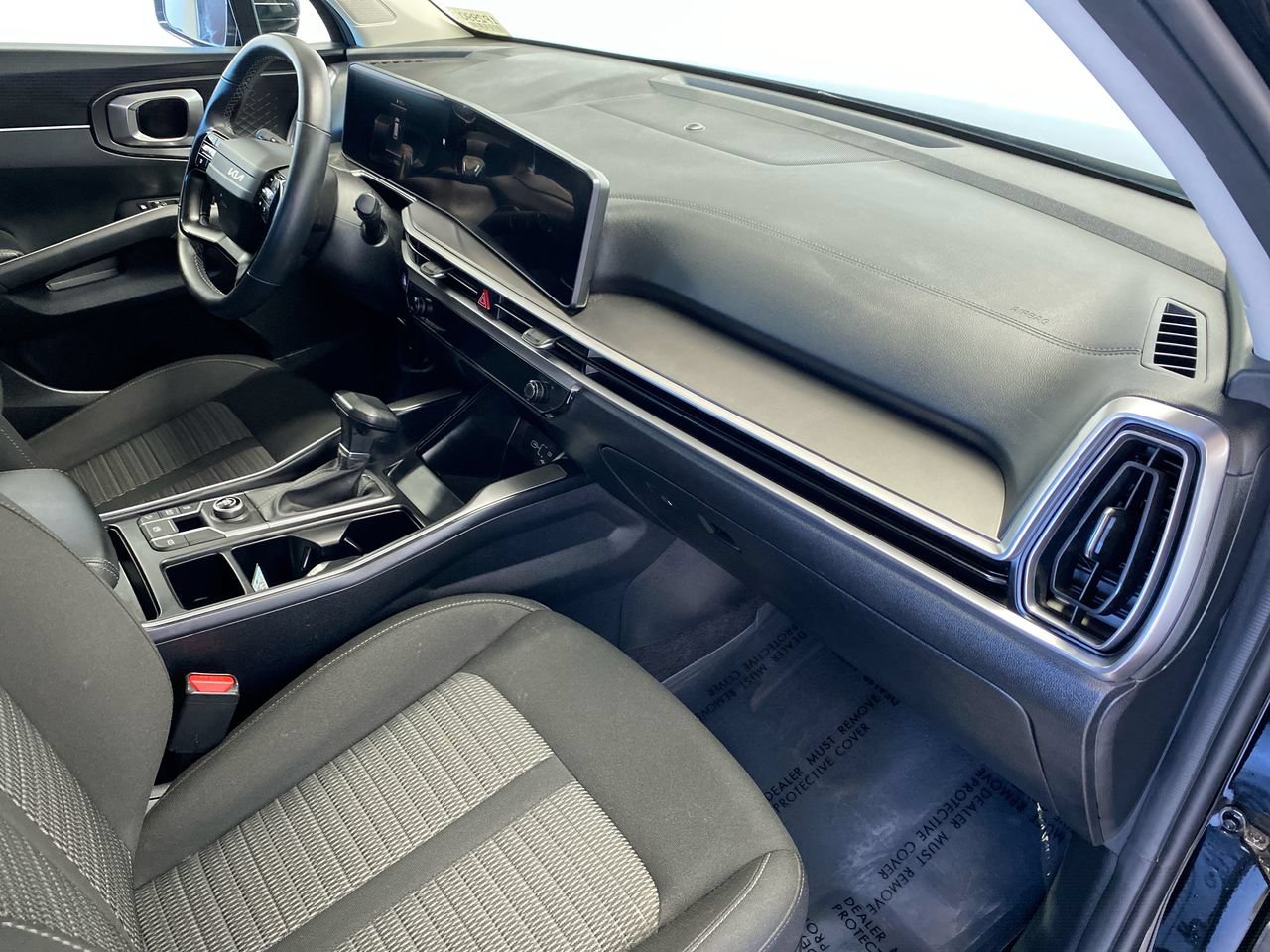 Certified 2026 Kia Sorento LX FWD image 29