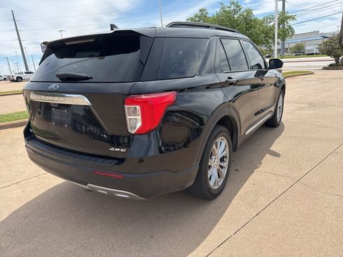 Used 2023 Ford Explorer XLT w/ Equipment Group 202A image 7